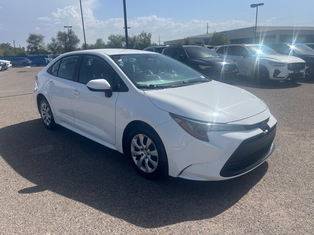 Used 2025 Toyota Corolla LE FWD image 1