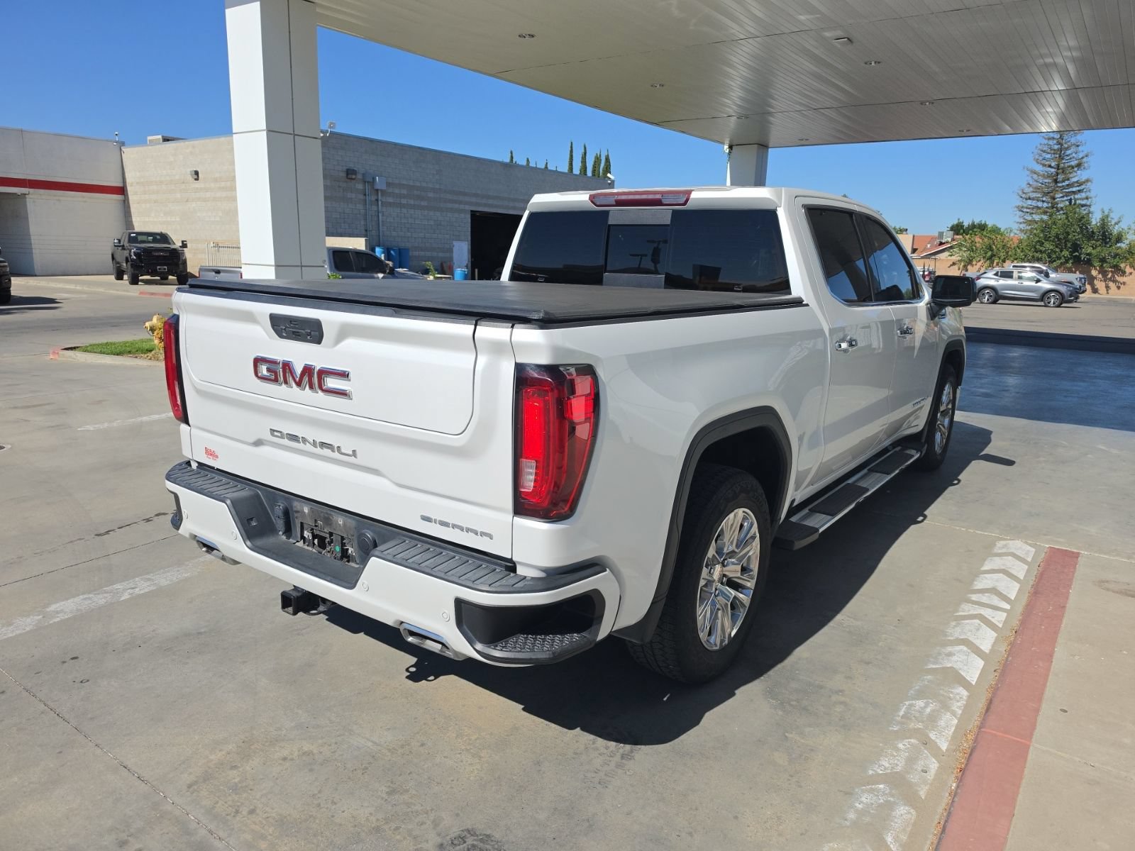 Used 2021 GMC Sierra 1500 Denali AWD/4WD image 4