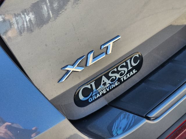 Used 2023 Ford Explorer XLT w/ Equipment Group 202A AWD/4WD image 9