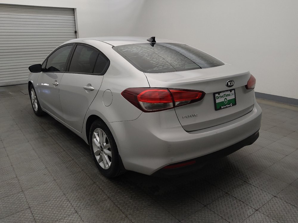 Used 2017 Kia Forte LX w/ LX Popular Package FWD image 5