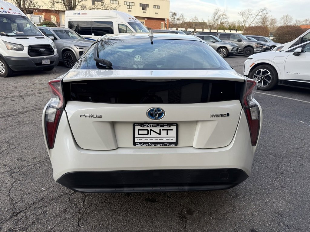 Used 2017 Toyota Prius Four image 5