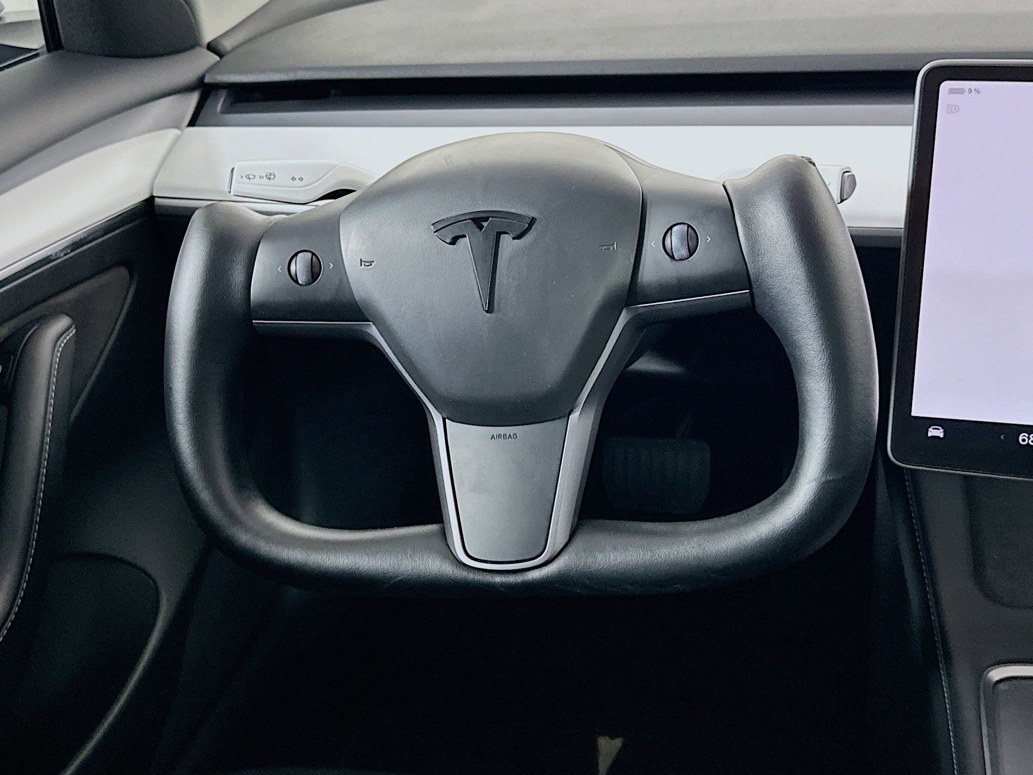 Used 2023 Tesla Model 3 Standard Range image 17