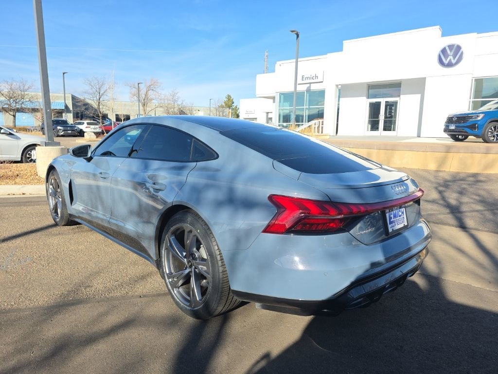 Used 2022 Audi e-tron GT Premium Plus image 3