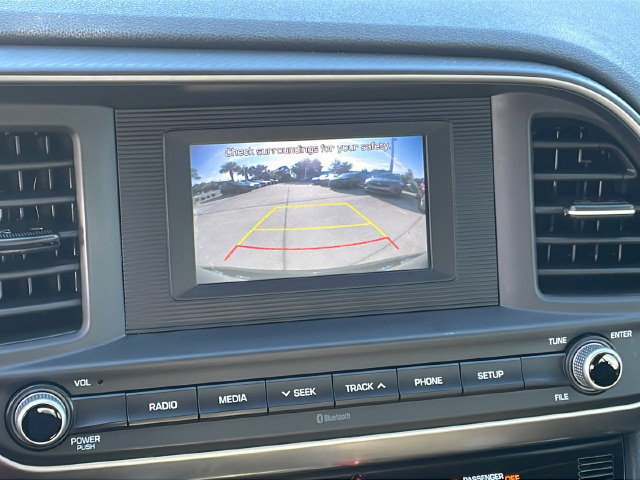 Used 2020 Hyundai Elantra SE w/ Cargo Package (C1) FWD image 19