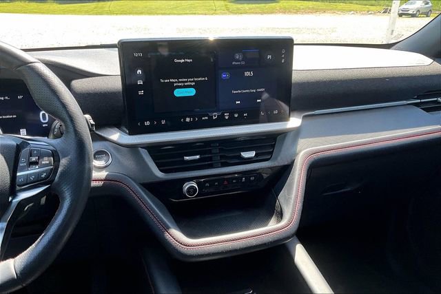 Used 2025 Ford Explorer ST-Line w/ ST-Line Street Pack AWD/4WD image 6