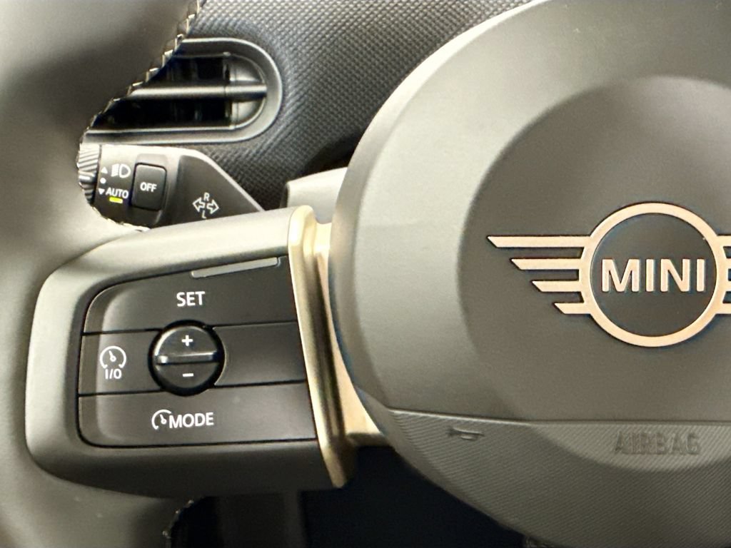 Certified 2025 MINI Cooper S FWD image 11