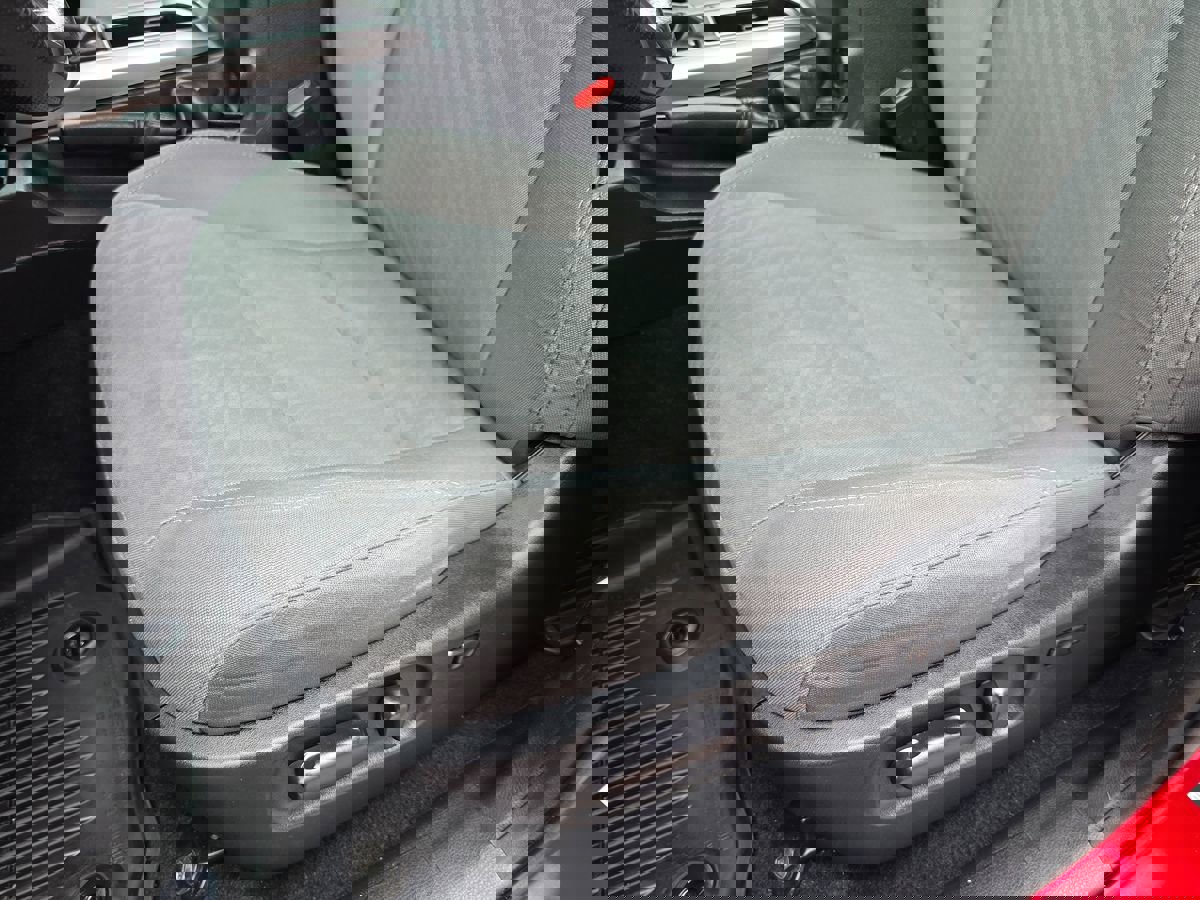 Used 2020 Toyota Tacoma SR5 image 29