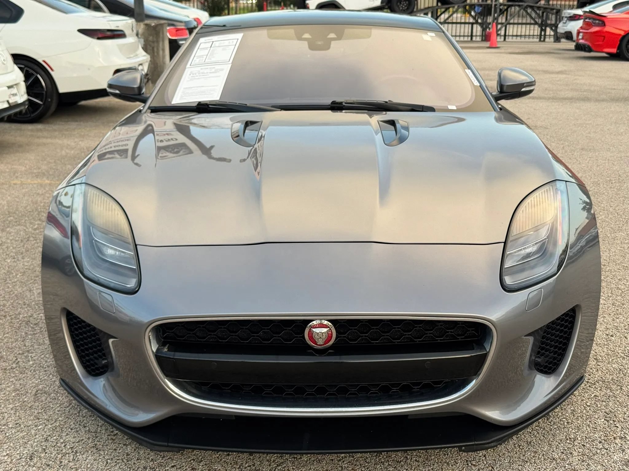 Used 2020 Jaguar F-TYPE Coupe RWD image 2