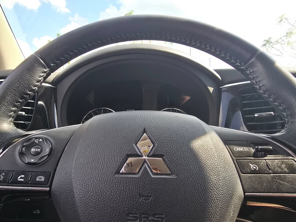 Used 2019 Mitsubishi Outlander AWD image 24