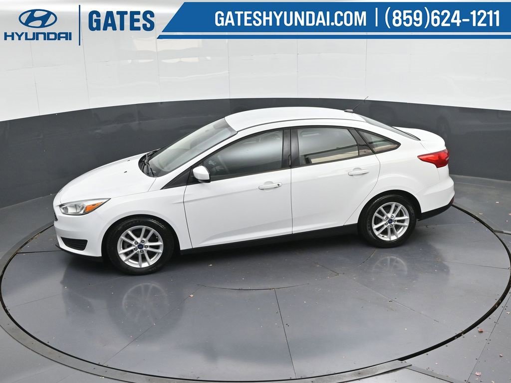 Used 2018 Ford Focus SE image 45