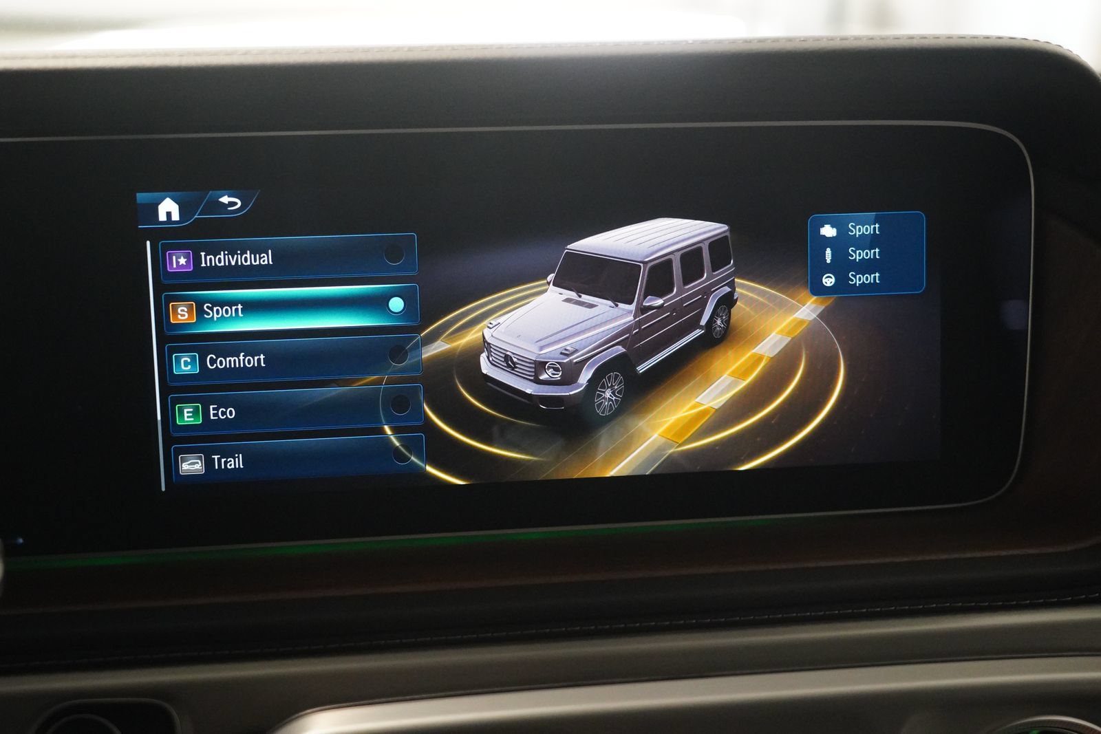Certified 2025 Mercedes-Benz G 550 w/ Exclusive Interior Package image 23