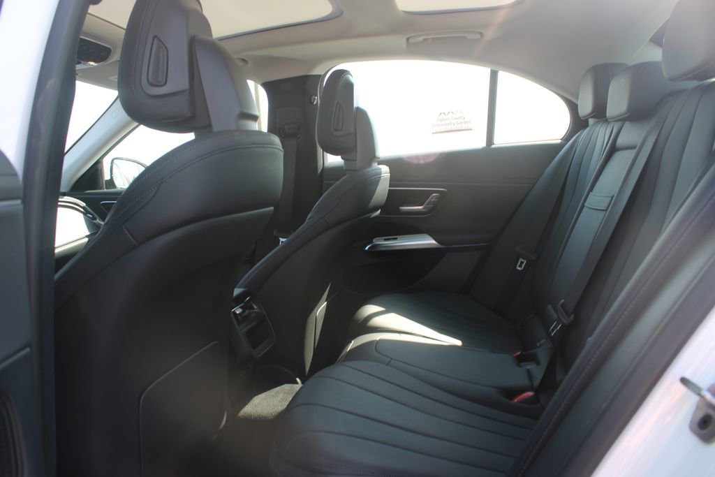 Used 2025 Mercedes-Benz E 350 Sedan image 26
