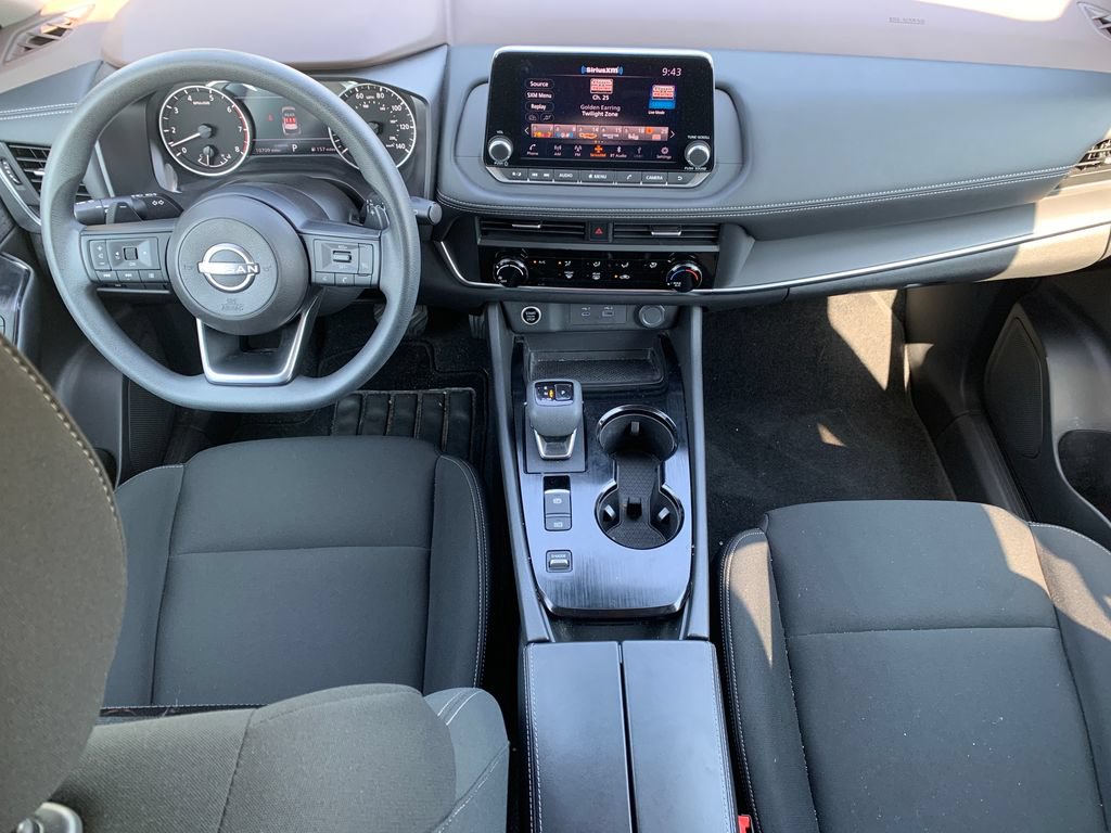 Used 2023 Nissan Rogue SV w/ SV Premium B Package FWD image 14