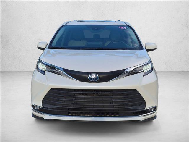 Certified 2021 Toyota Sienna XLE w/ XLE Plus Package FWD image 2