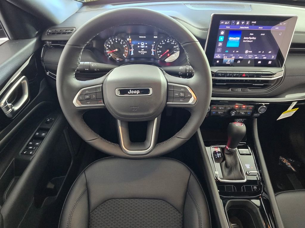 New 2026 Jeep Compass Latitude w/ Sun and Sound Group image 10