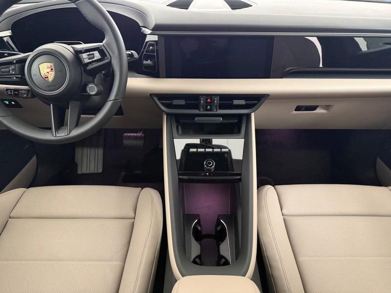 New 2026 Porsche Macan 4 Electric AWD/4WD image 14