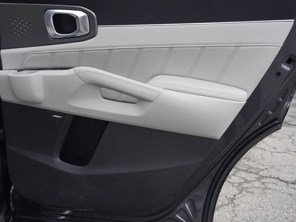 Used 2023 Kia Sorento SX Prestige image 30