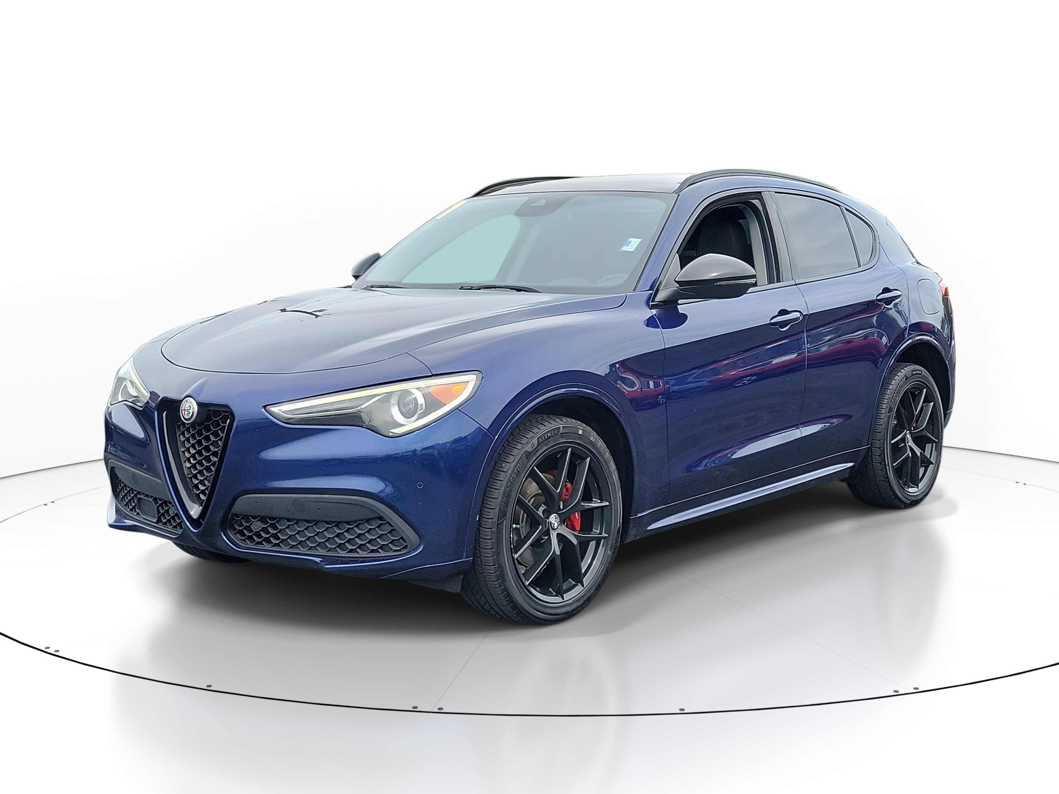 Used 2021 Alfa Romeo Stelvio Ti w/ Nero Edizione image 3