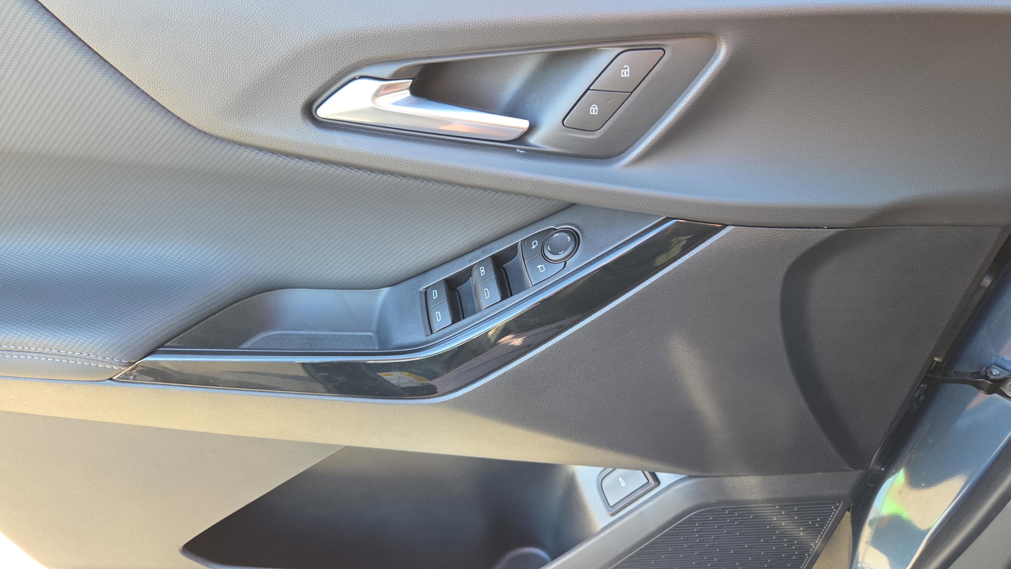 New 2026 Chevrolet Equinox LT image 30