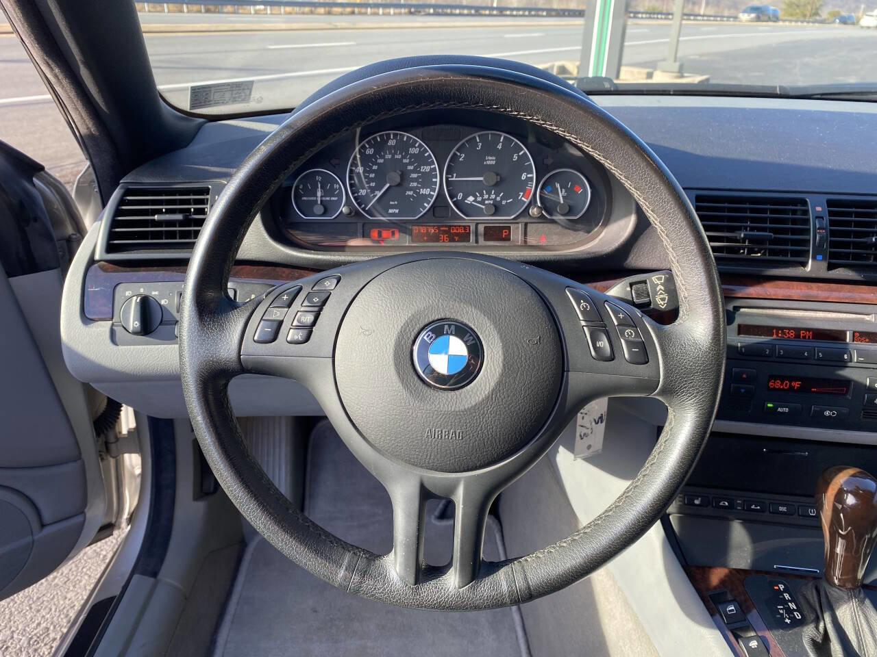 Used 2005 BMW 330Ci Convertible image 18
