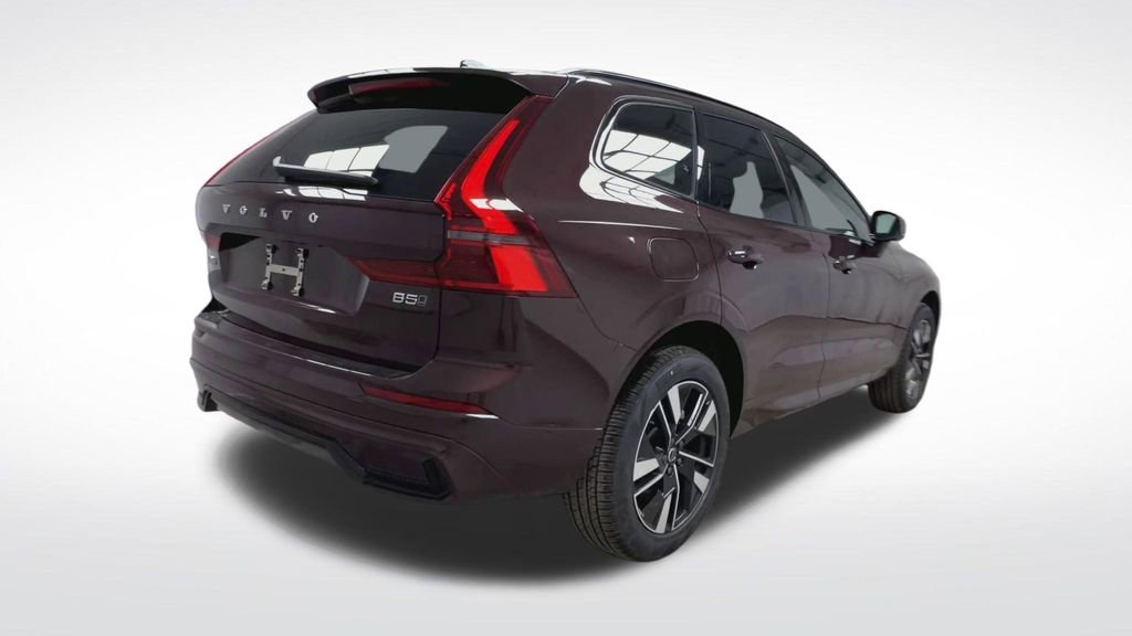 New 2026 Volvo XC60 B5 Plus w/ Climate Package image 8