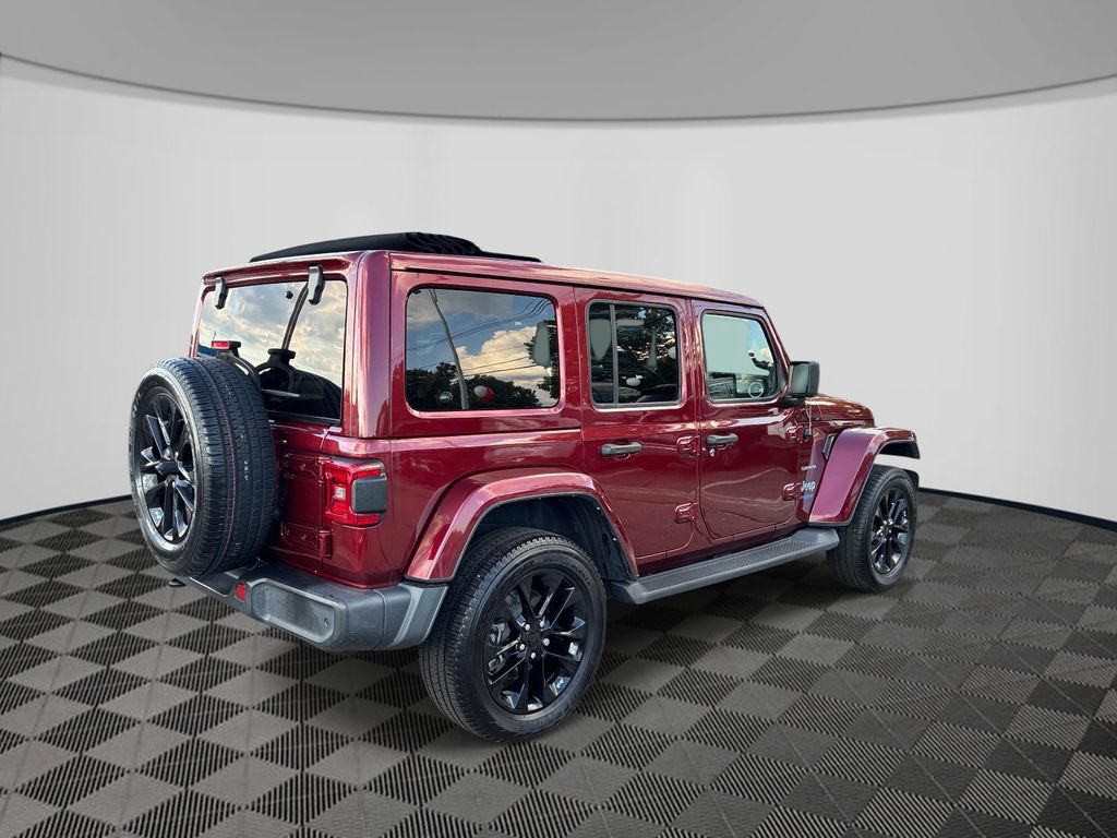 Used 2021 Jeep Wrangler Unlimited Sahara w/ Cold Weather Group AWD/4WD image 8