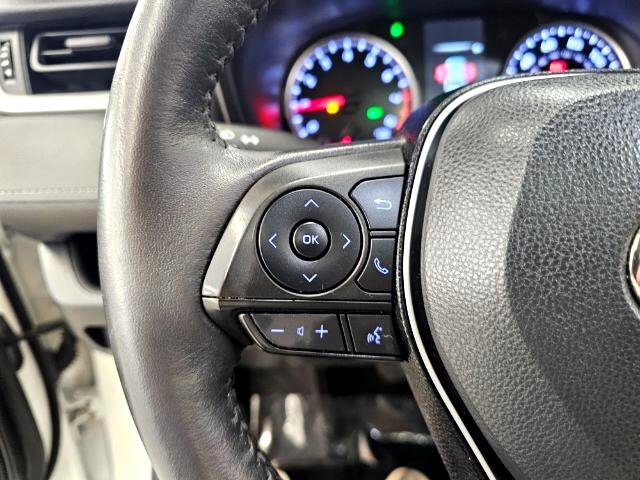 Used 2022 Toyota RAV4 XLE w/ Convenience Package image 11
