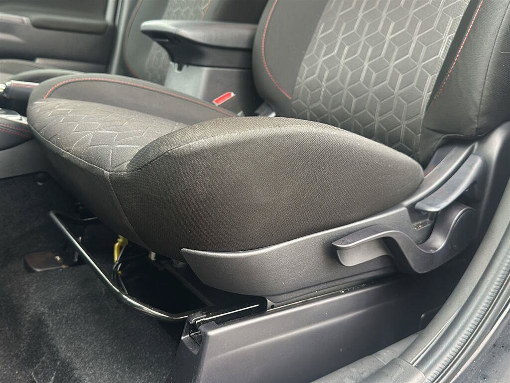 Used 2026 Mitsubishi Outlander Sport LE AWD/4WD image 11