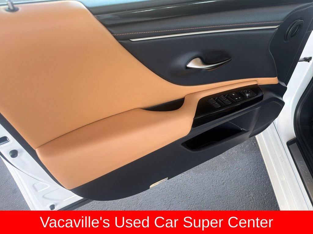Used 2025 Lexus ES 350 w/ Accessory Package (Z2) FWD image 10