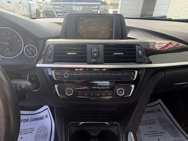Used 2017 BMW 430i Convertible image 17
