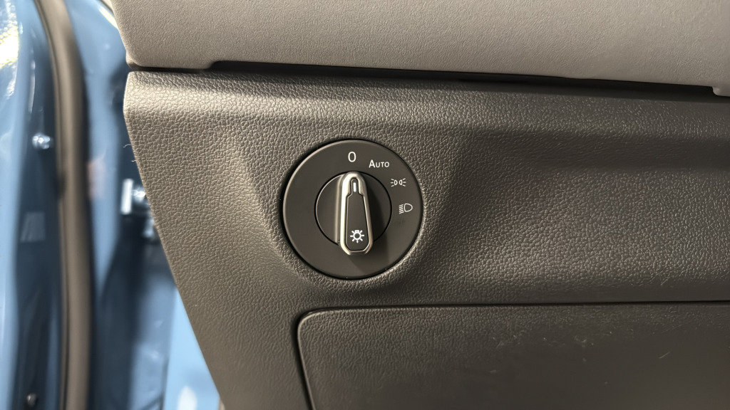 New 2026 Volkswagen Jetta SE FWD image 20
