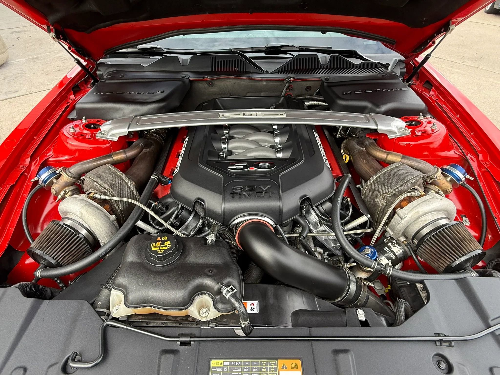 Used 2013 Ford Mustang GT Premium RWD image 1