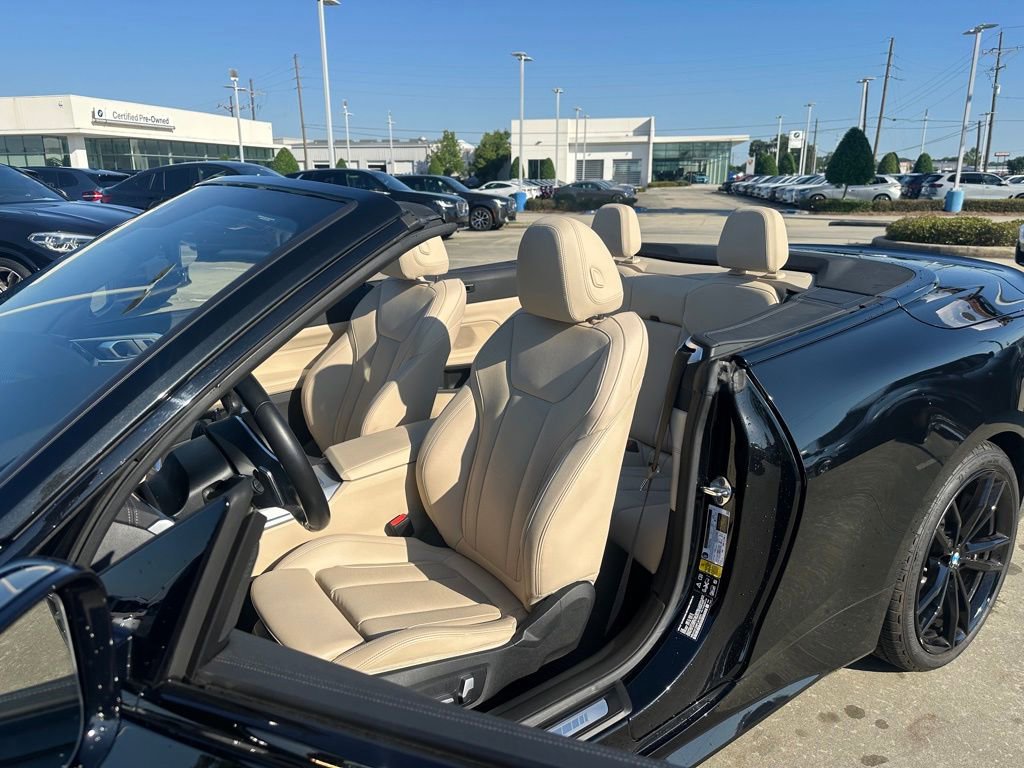 Certified 2023 BMW 430i xDrive Convertible w/ M Sport Package AWD/4WD image 8