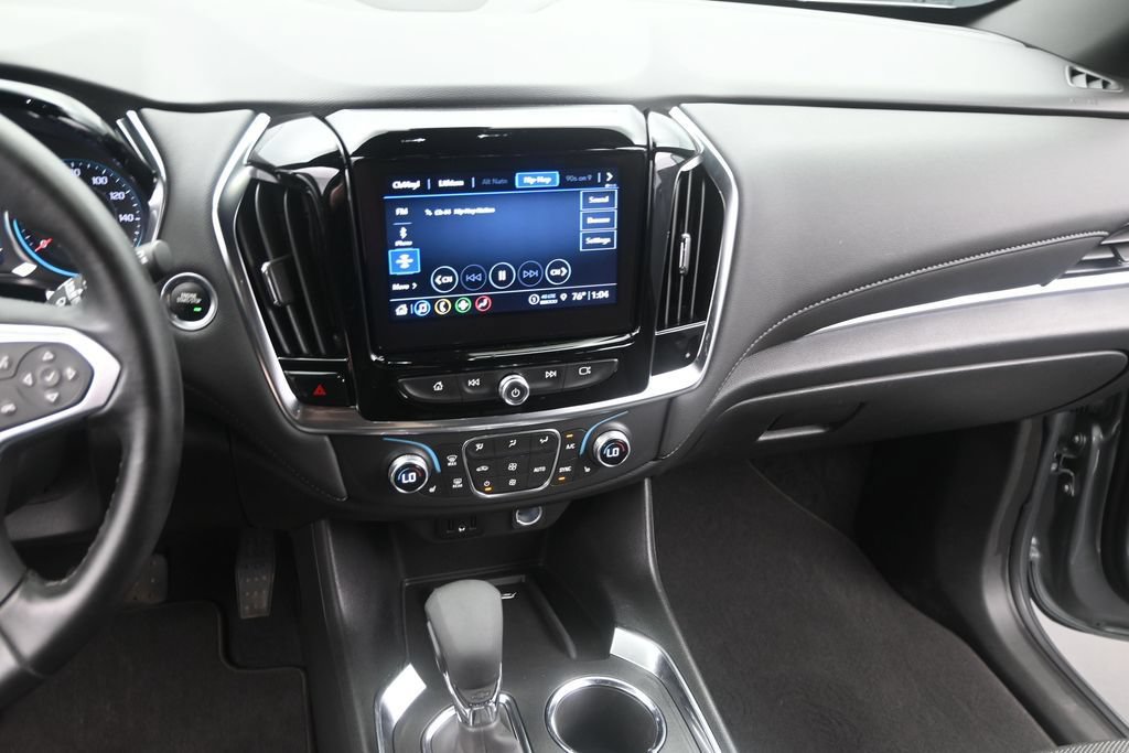 Used 2023 Chevrolet Traverse LT w/ Rear Camera Mirror Package AWD/4WD image 24