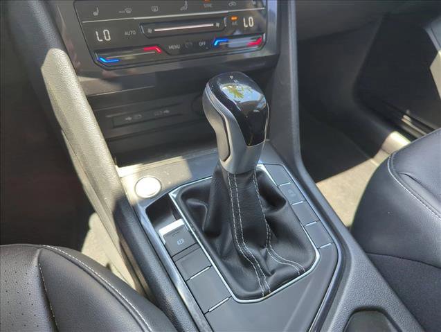 Used 2023 Volkswagen Tiguan SE FWD image 9