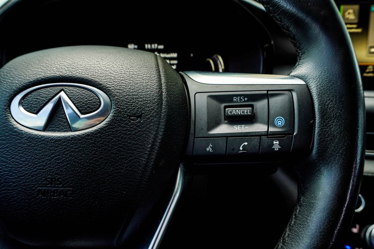 Used 2023 INFINITI QX60 Luxe w/ Cargo Package image 30