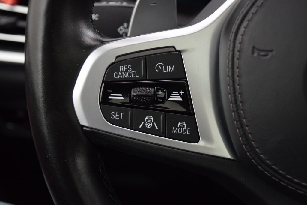 Used 2022 BMW X6 M50i w/ Executive Package image 23