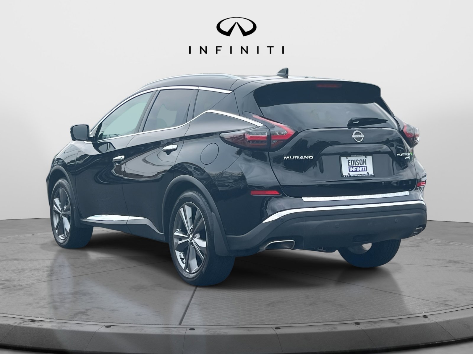 Used 2024 Nissan Murano Platinum w/ Cargo Package image 3