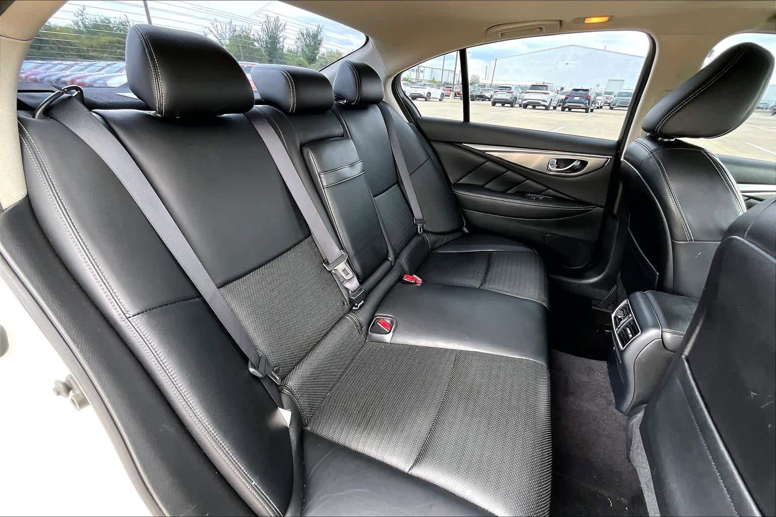 Used 2017 INFINITI Q50 Sport w/ Cargo Package (L97) RWD image 20