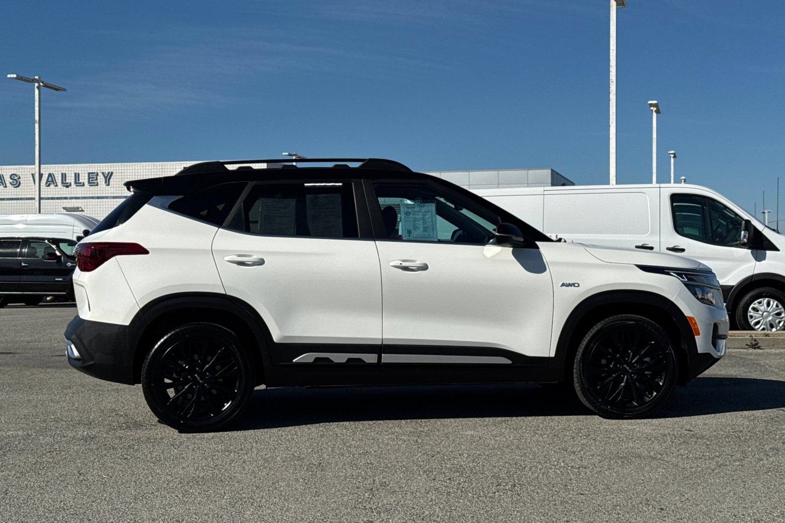 Used 2022 Kia Seltos Nightfall Edition AWD/4WD image 3
