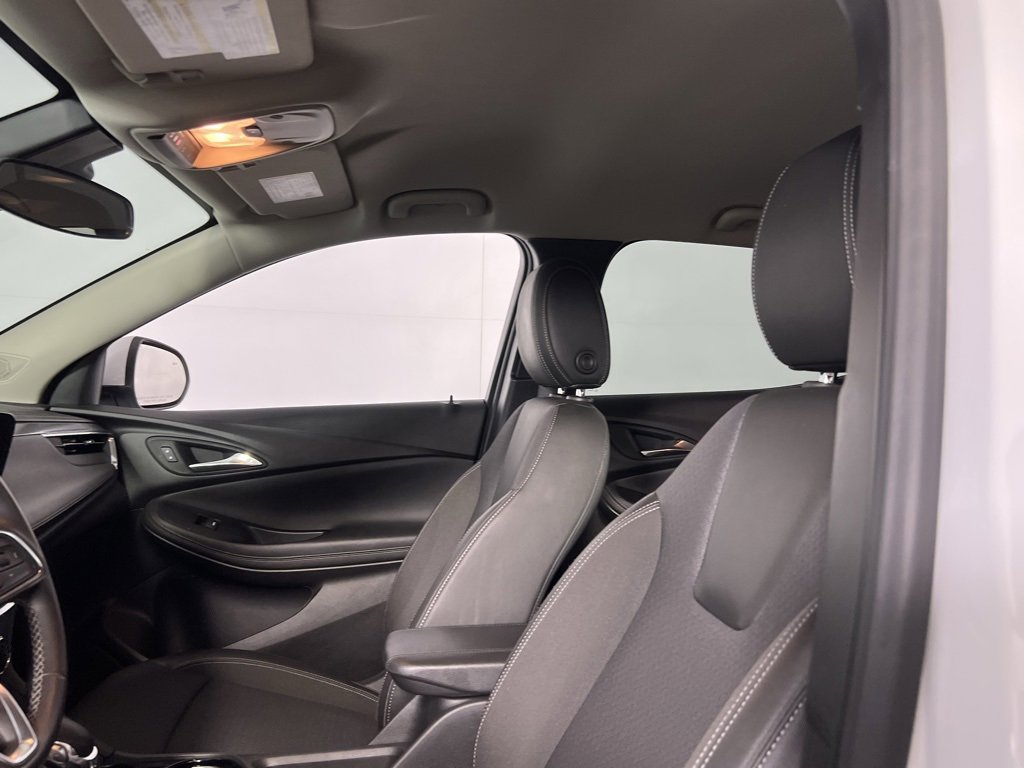 Used 2025 Buick Encore GX Preferred image 23