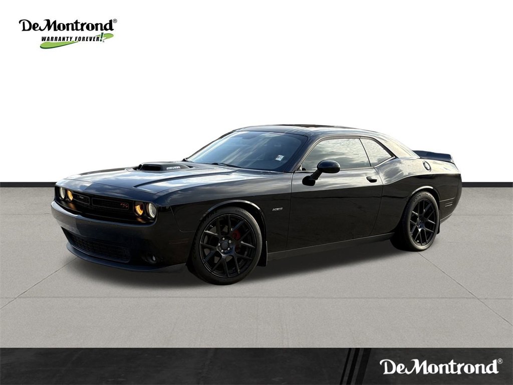 Used 2015 Dodge Challenger R/T Plus image 1