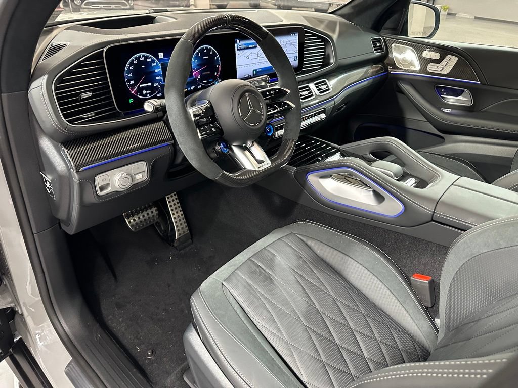 New 2026 Mercedes-Benz GLS 63 AMG 4MATIC image 5