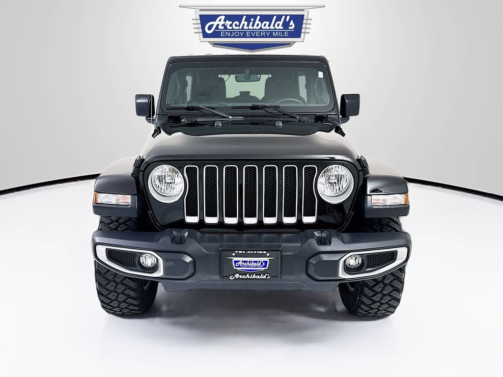 Used 2018 Jeep Wrangler Unlimited Sahara AWD/4WD image 2