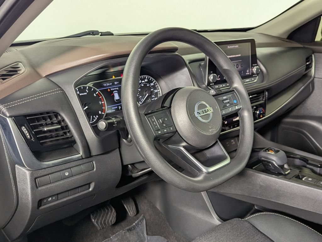 Used 2021 Nissan Rogue SV FWD image 11