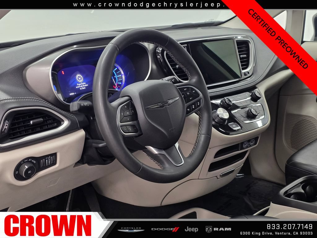 Certified 2024 Chrysler Pacifica Limited FWD image 23