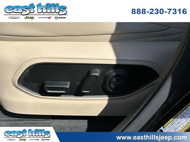 Certified 2021 Jeep Grand Cherokee L Limited w/ Luxury Tech Group II AWD/4WD image 17