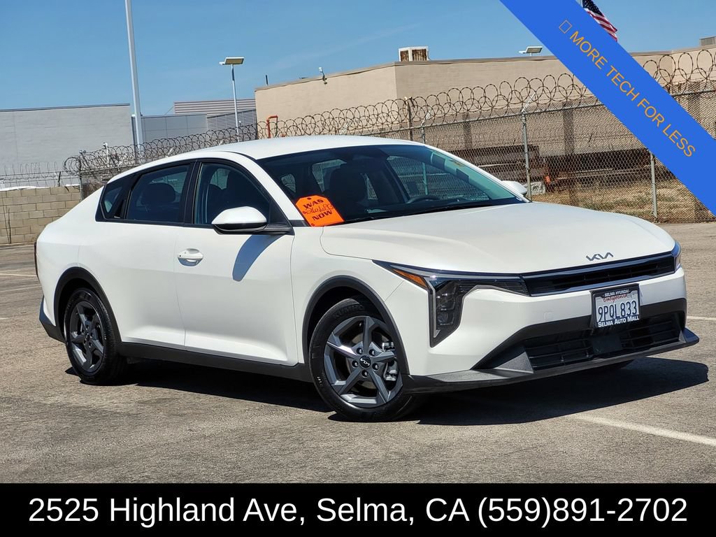 Used 2025 Kia K4 FWD image 2