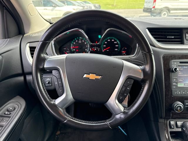 Used 2017 Chevrolet Traverse LT w/ Style and Technology Package image 21