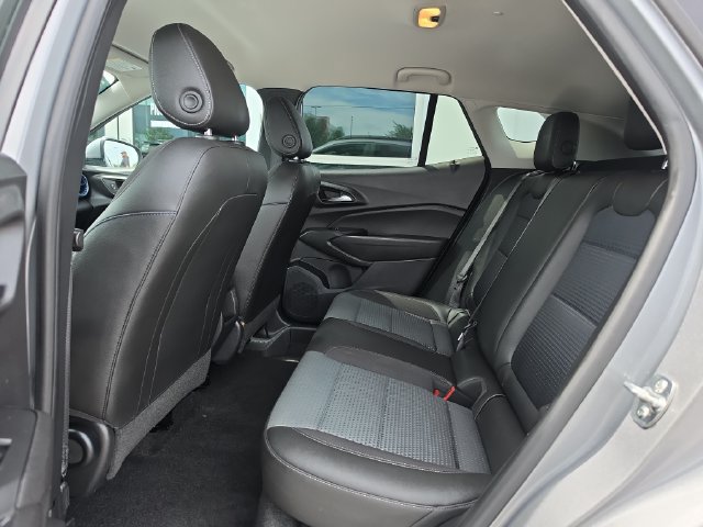 Certified 2026 Chevrolet Trax LT FWD image 15